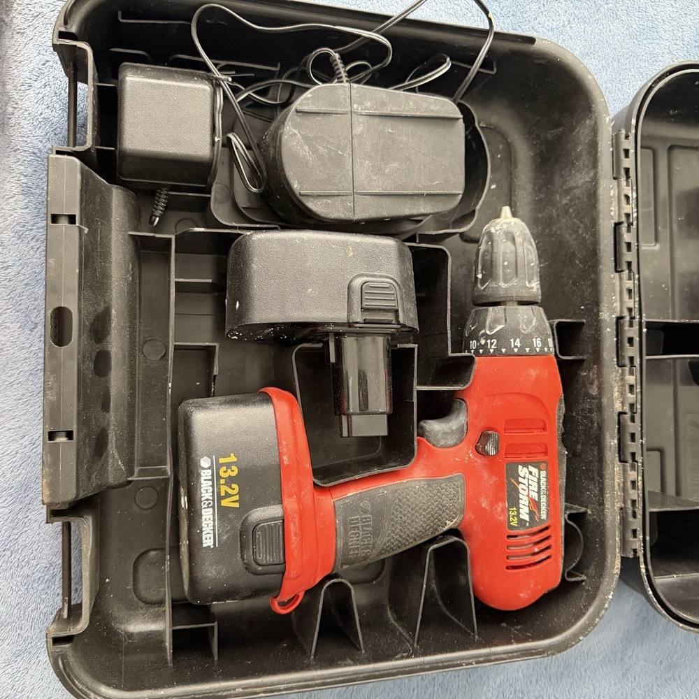 Black & Decker 13.2v Drill With Charger And Extra Battery